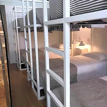 Alameda Exclusive House Hostal