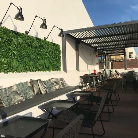 Alameda Exclusive House Hostal